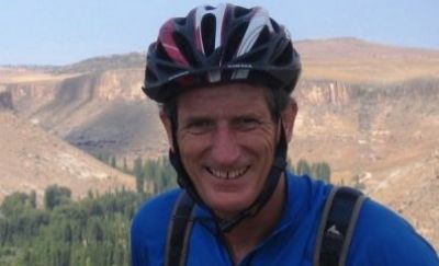 Nigel Fielden Cycling on the  tour with redspokes